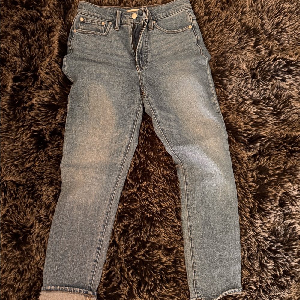 Madewell Perfect Vintage, Size 26 cropped, high waist, lighter wash